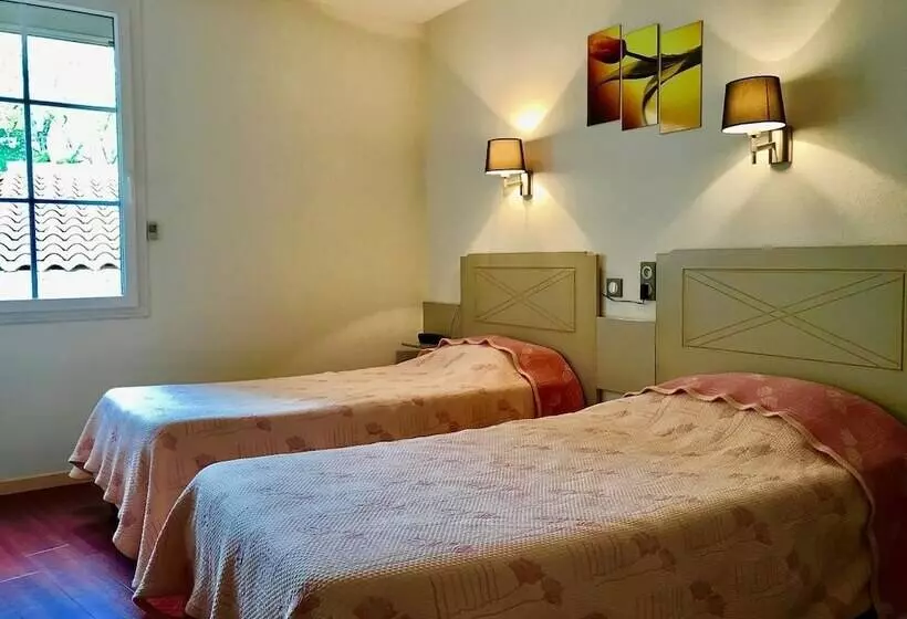 Logis Hotels Hôtel Et Restaurant De La Montagne Noire