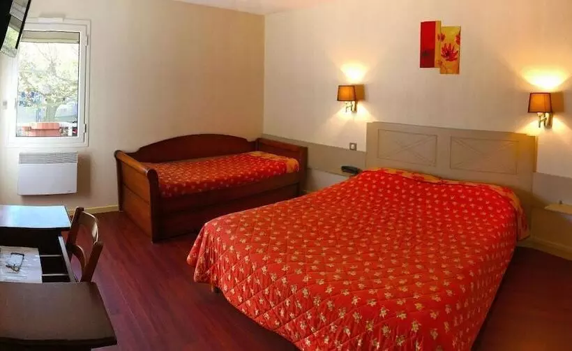 Logis Hotels Hôtel Et Restaurant De La Montagne Noire