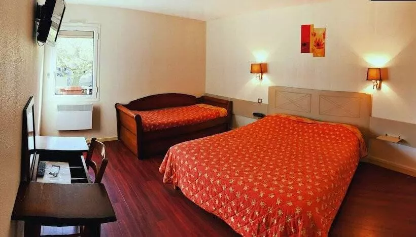 Logis Hotels Hôtel Et Restaurant De La Montagne Noire