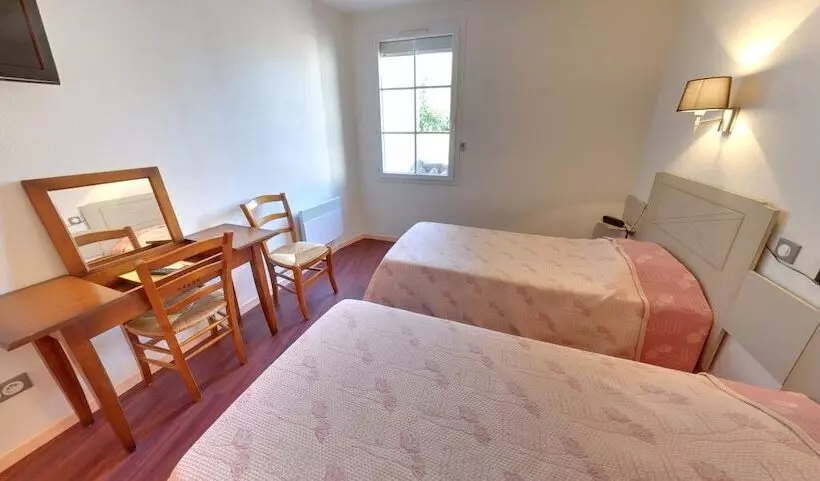 Logis Hotels Hôtel Et Restaurant De La Montagne Noire