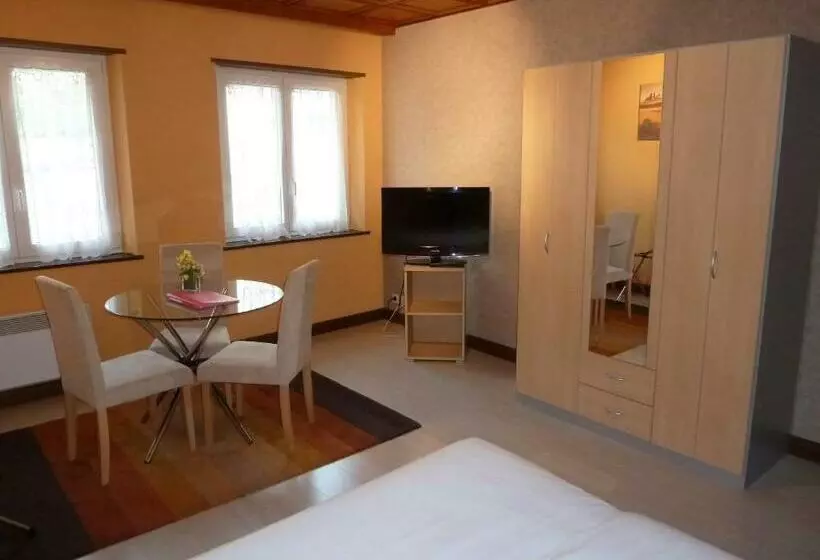 בית מלון כפרי Restaurant Collin