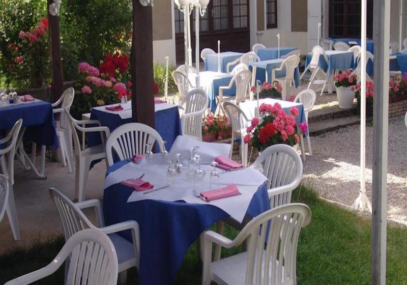 בית מלון כפרי Hostellerie Du Lac Bleu