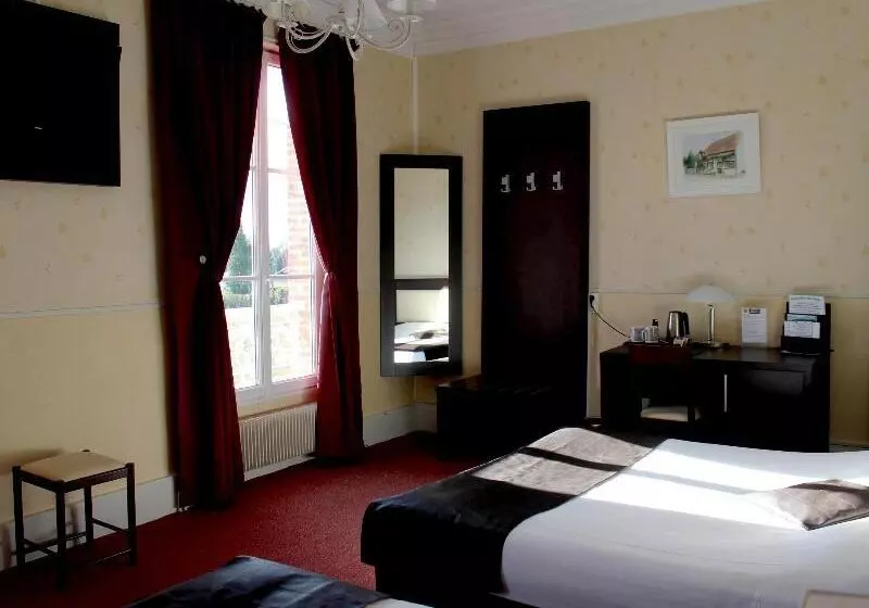 호텔 La Villa Des Bordes