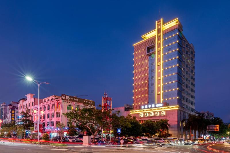 Changlong Hotel Qionghai