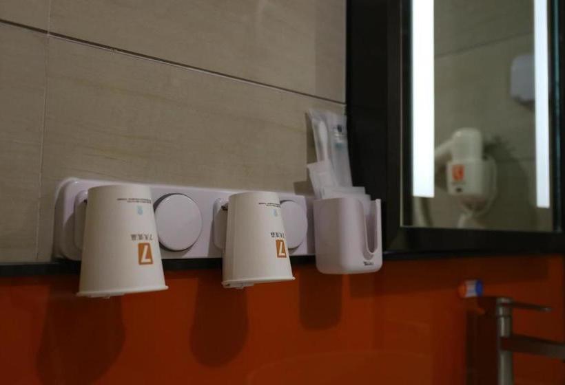 Hotel 7 Days Premium Shijiazhuang Railway Station Branch