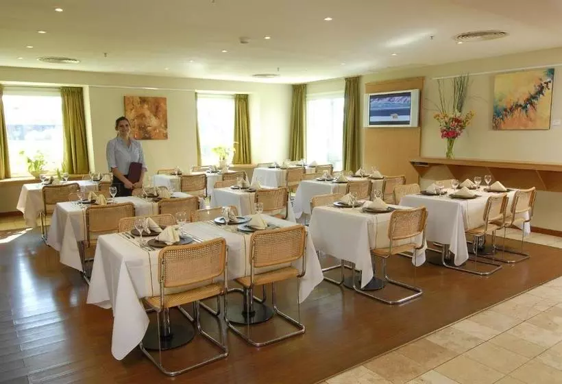 هتل Aeroparque Inn And Suites