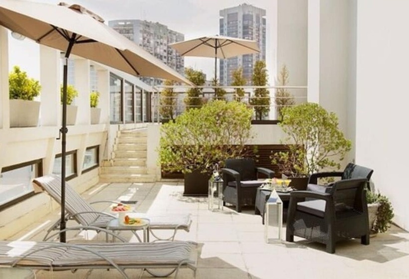 Argenta Tower Hotel & Suites