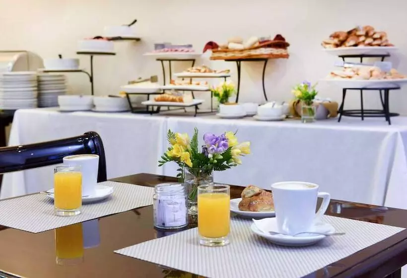 Argenta Tower Hotel & Suites