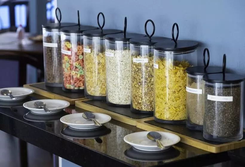 Отель Castelmar