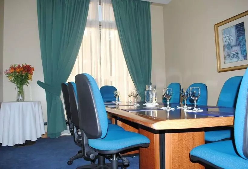 Отель Costa Real