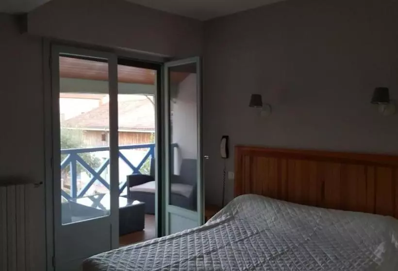 ホテル De France