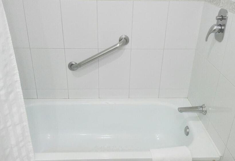 هتل Diego De Almagro Costanera  Antofagasta