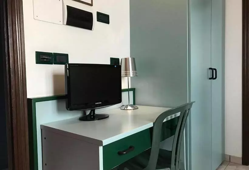 Отель Franco Antonelli