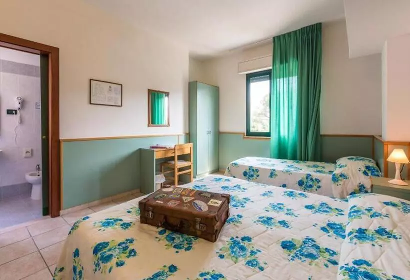 Отель Franco Antonelli