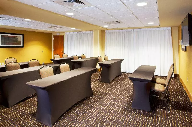 호텔 Holiday Inn Express And Suites Fort Lauderdale Airport West, An Ihg