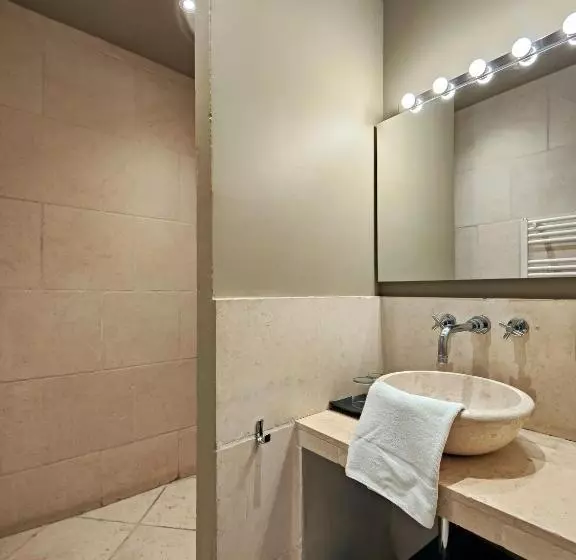 Отель Hostellerie Le Paradou