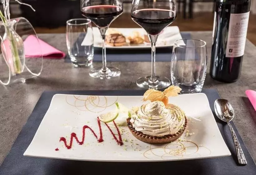 Отель Hôtel Restaurant L Evidence