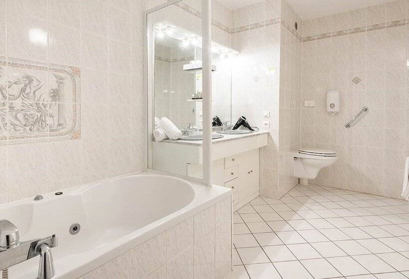 酒店 Hôtel Restaurant L Evidence