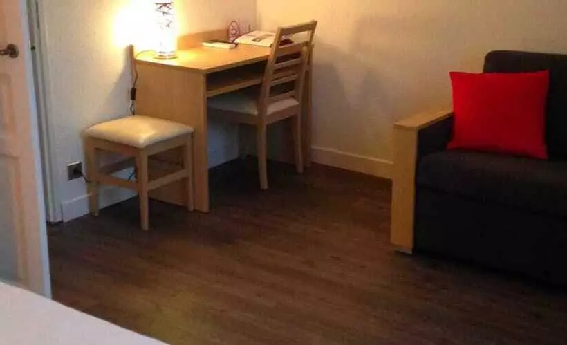 Отель Hôtel Restaurant L Evidence