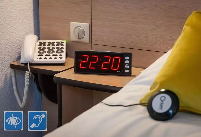 בית מלון כפרי Kyriad Niort Espace Mendesfrance