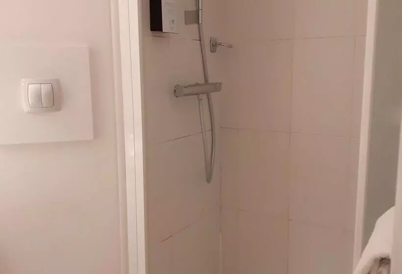 בית מלון כפרי Kyriad Niort Espace Mendesfrance