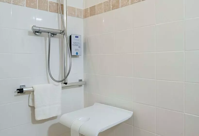 Отель Kyriad Nuits Saint Georges