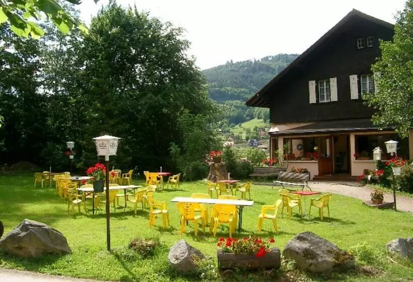 Le Chalet Hotel Restaurant