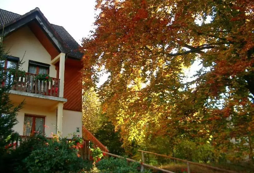 Le Chalet Hotel Restaurant