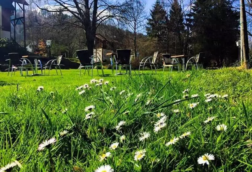 Le Chalet Hotel Restaurant