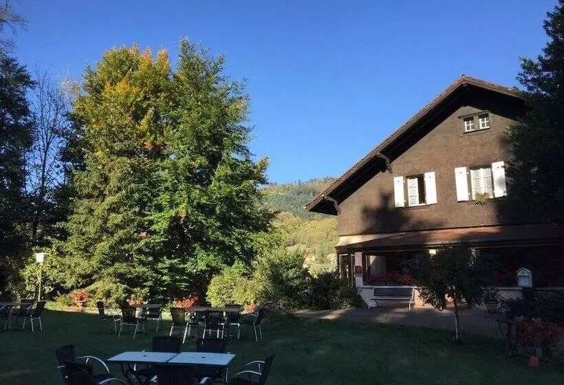 Le Chalet Hotel Restaurant