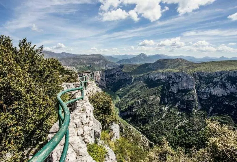 בית מלון כפרי Le Provence Restaurant Le Styx