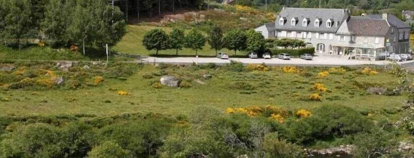 Отель Le Relais De L'aubrac