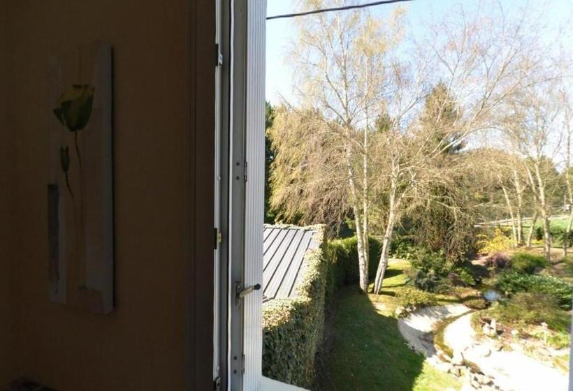 هتل Logis Hôtel Restaurant La Croix Couverte