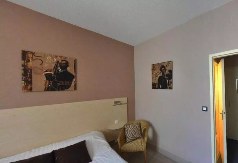 فندق Logis Hôtel Restaurant La Croix Couverte