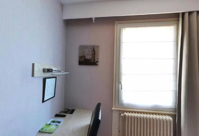 فندق Logis Hôtel Restaurant La Croix Couverte