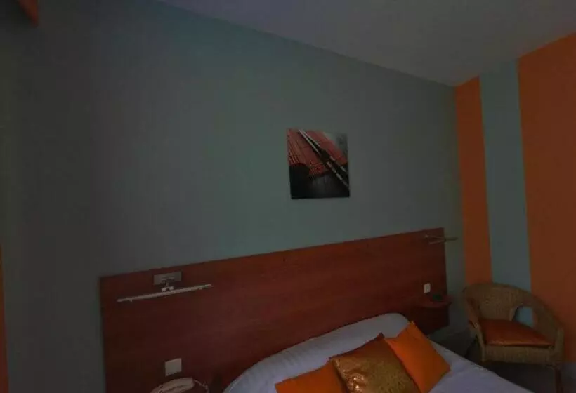 فندق Logis Hôtel Restaurant La Croix Couverte