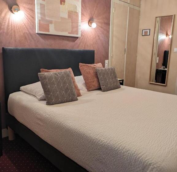 בית מלון כפרי Logis Hôtel Le Saint Florent