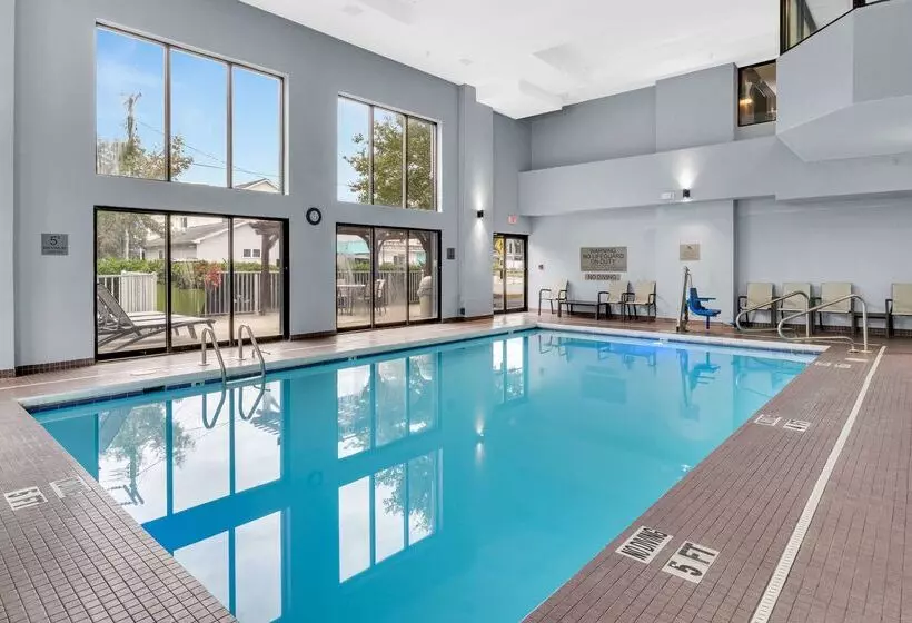 هتل Country Inn & Suites By Radisson Rehoboth Beach   Dewey