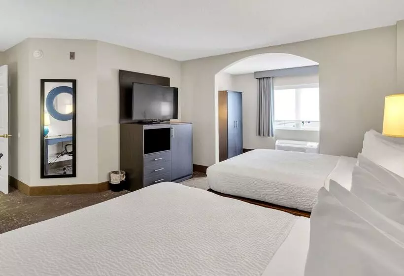 هتل Country Inn & Suites By Radisson Rehoboth Beach   Dewey