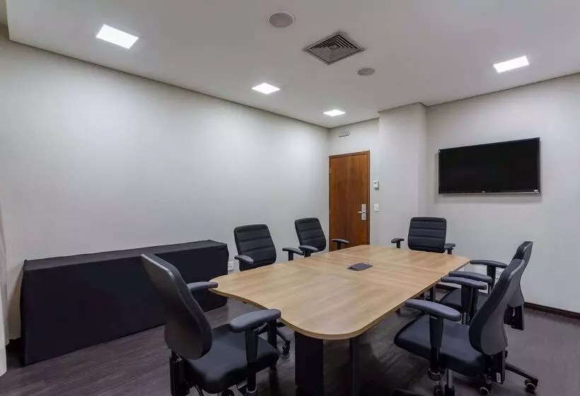 Hotelli Wyndham Sao Paulo Paulista