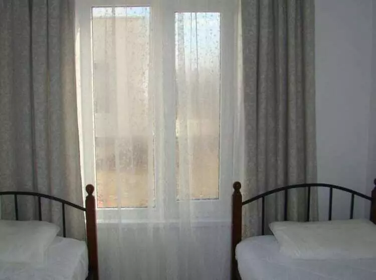 تختخواب و صبحانه Villapetra