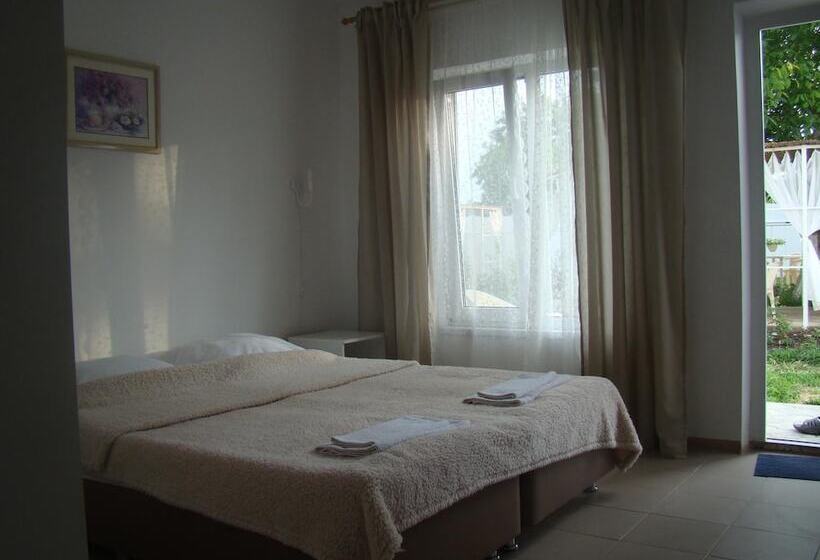 مبيت وإفطار Villapetra