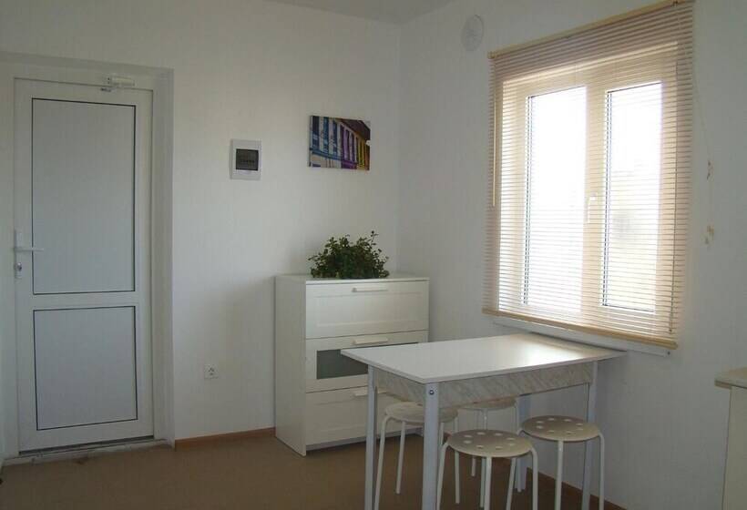 مبيت وإفطار Villapetra