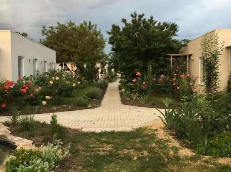 تختخواب و صبحانه Villapetra