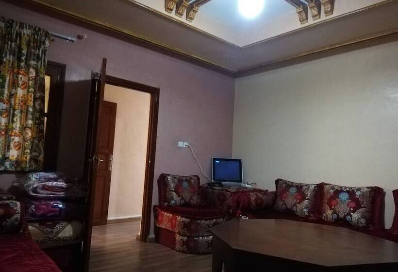 簡易ホテル Hagounia