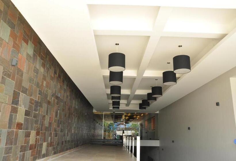 Hotel Chenduran Park