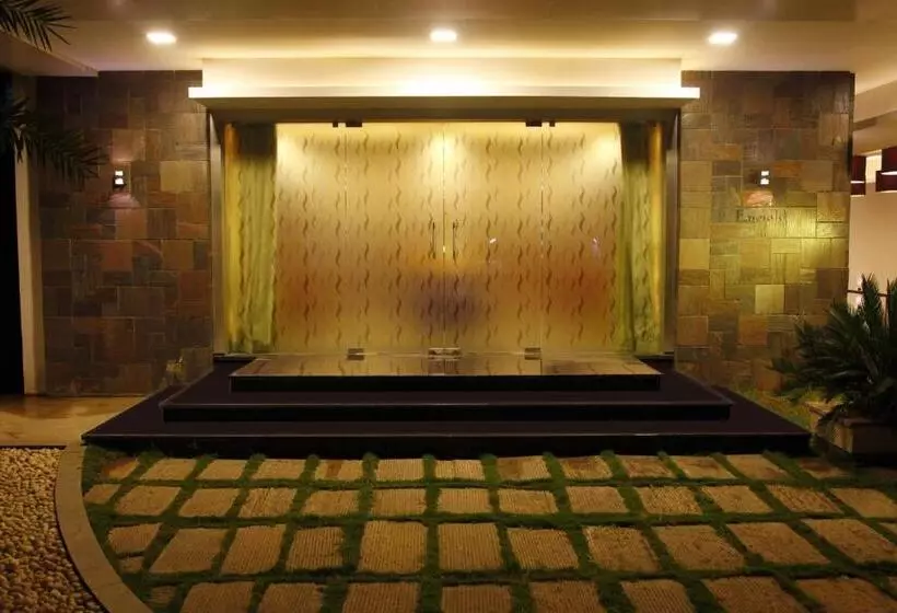 Hotelli Chenduran Park