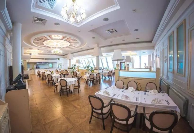 Hotelli Grand  Vostok