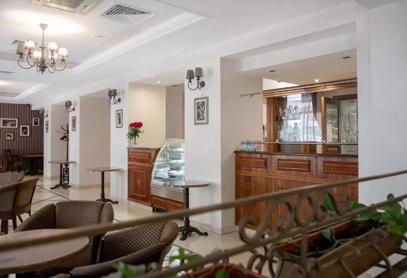 Hotelli Grand  Vostok