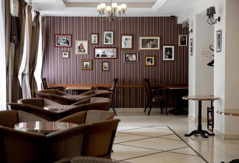 هتل Grand  Vostok